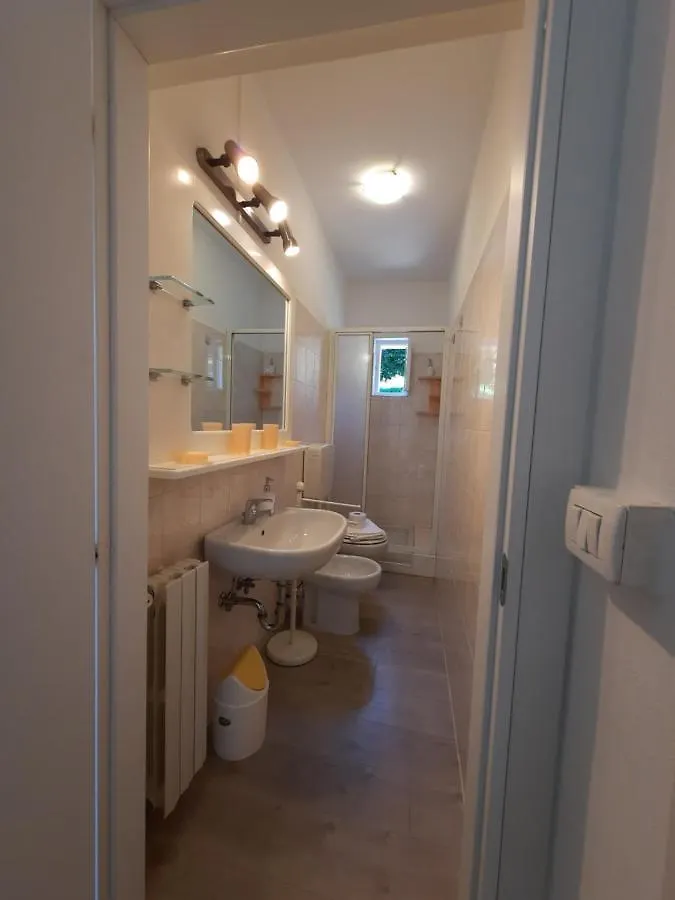 Holiday home Azalea Di Gigliola Ziello - 