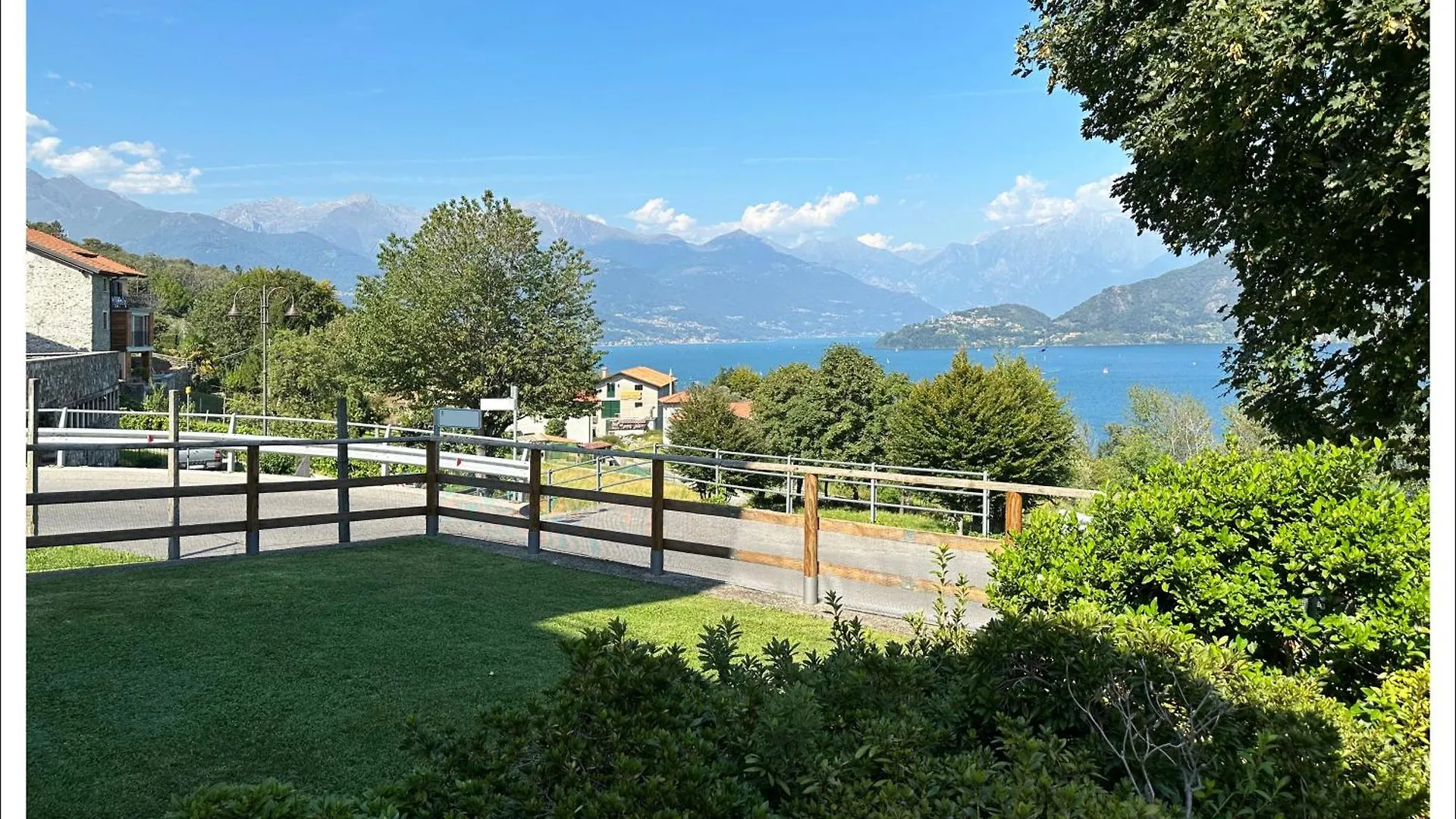 Casa Azalea, Vista Lago E Giardino Cremia 0*,