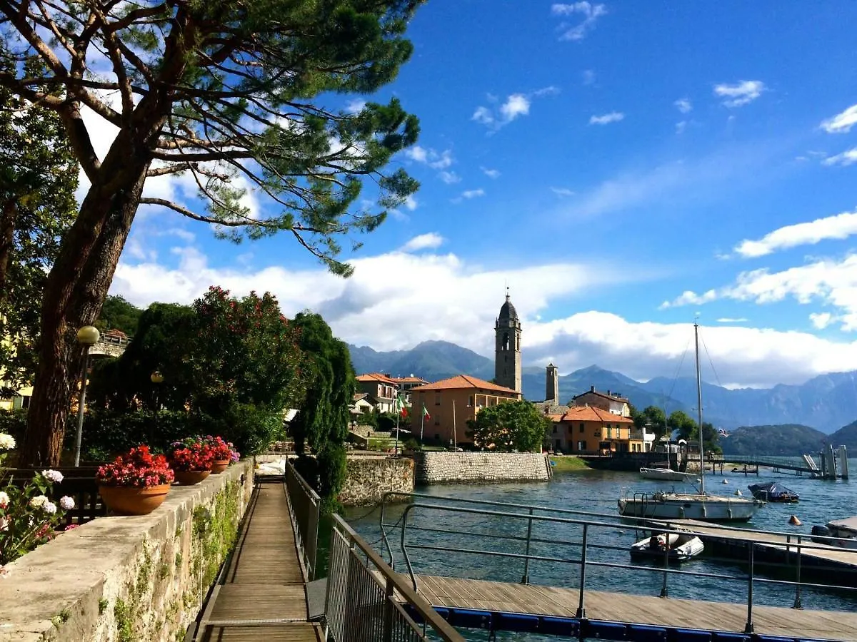Vila Azalea Di Gigliola Ziello - 
