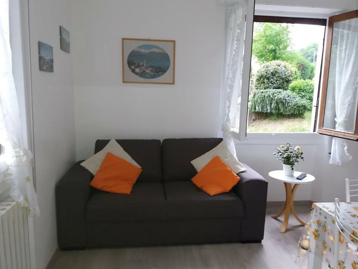 Vila Azalea Di Gigliola Ziello - 
