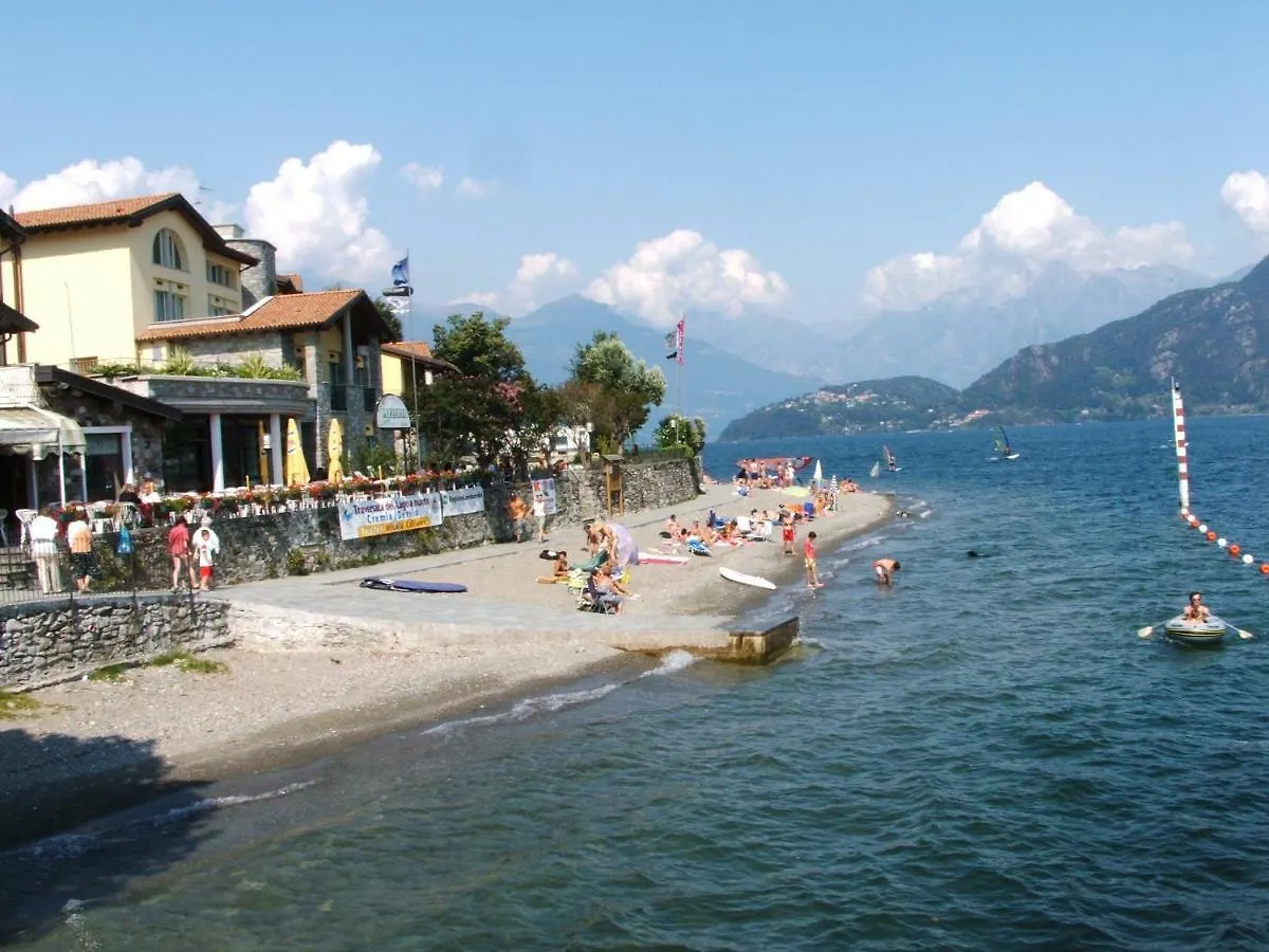 Vila Azalea Di Gigliola Ziello - 