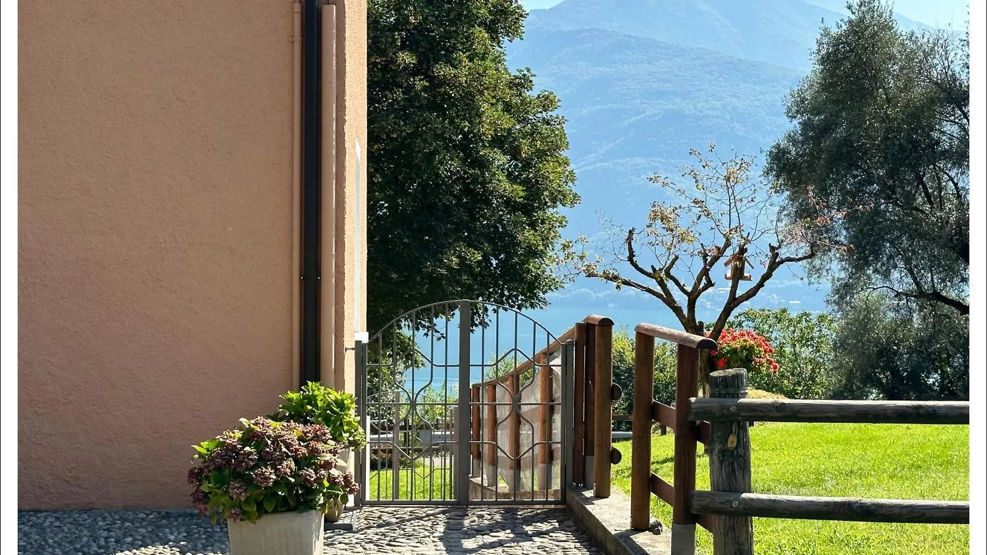 Casa Azalea, Vista Lago E Giardino Cremia Tatil Evi